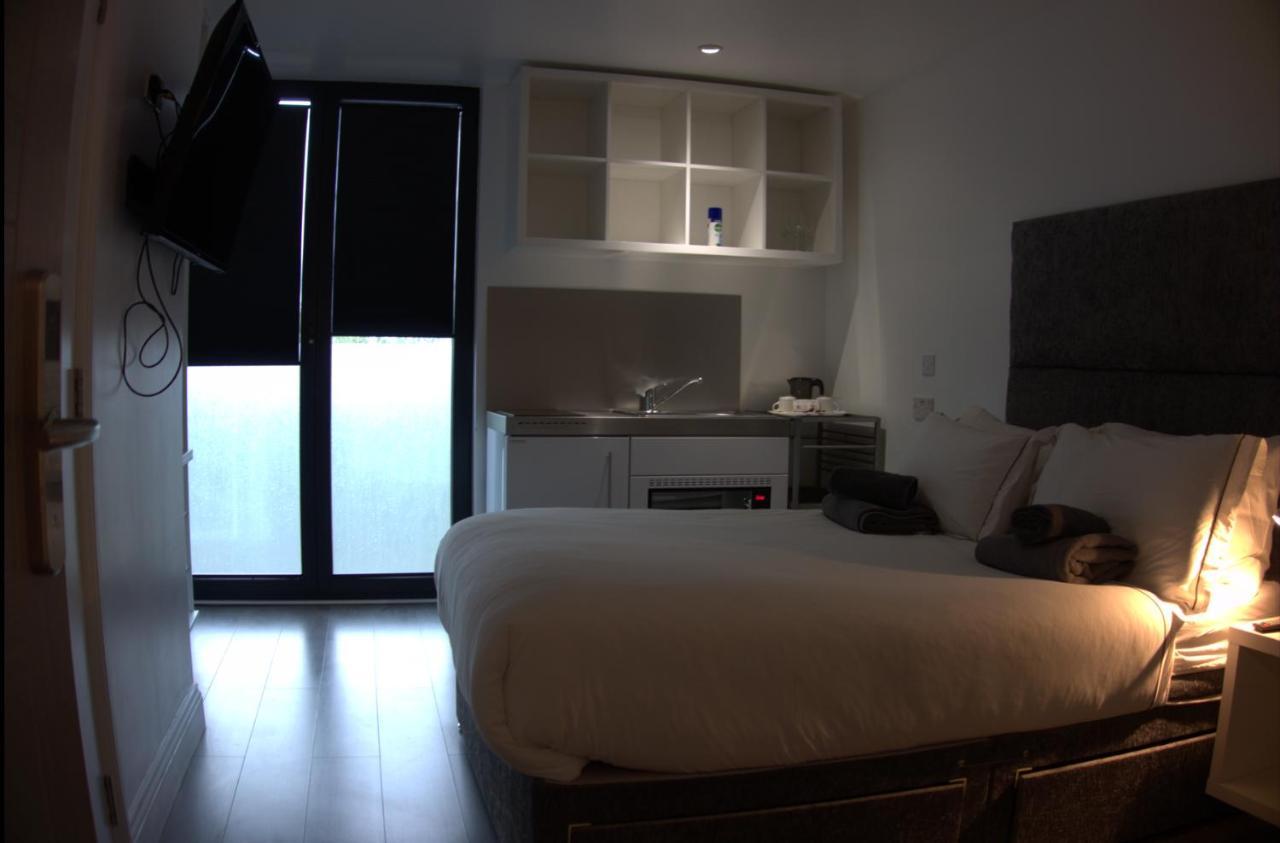 Hotel Abbey Point Wembley