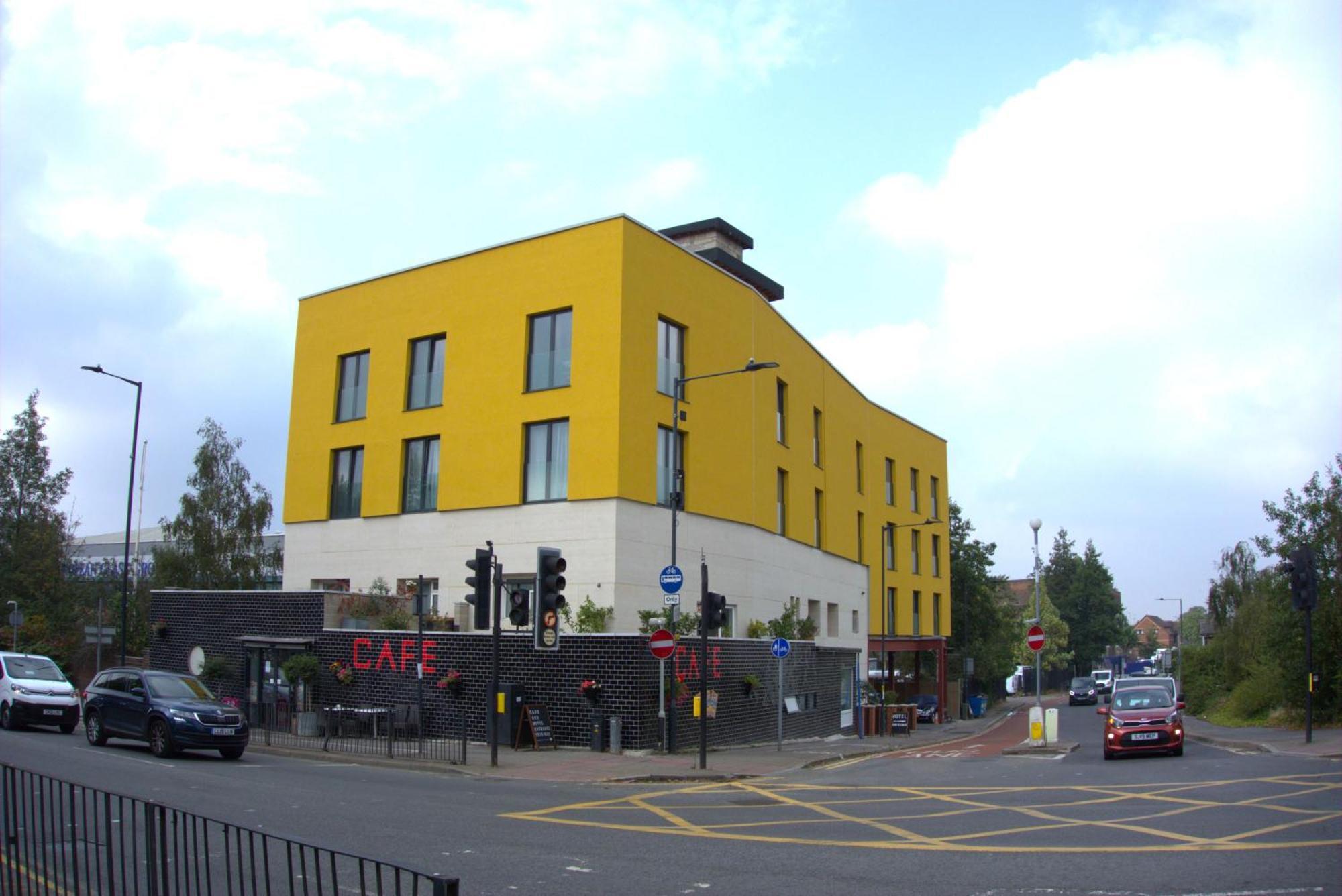 Hotel Abbey Point Wembley